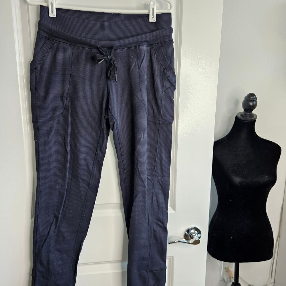 Lululemon jogger pants, women's size 8, striped blue.